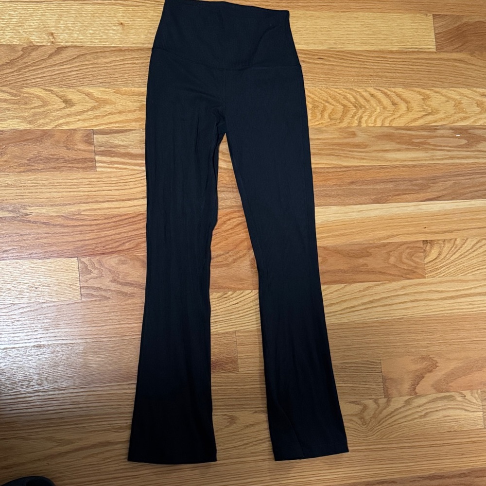 Lululemon Women's High-Waisted Pants light flare 25’